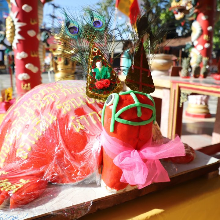 Por Tor tradition at Phuket