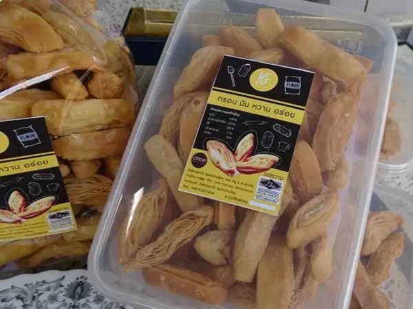 Mini crispy roti snacks