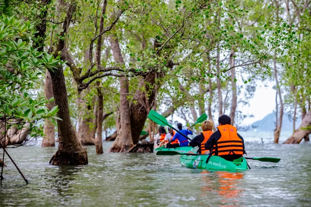 Ban Lam Puen Community