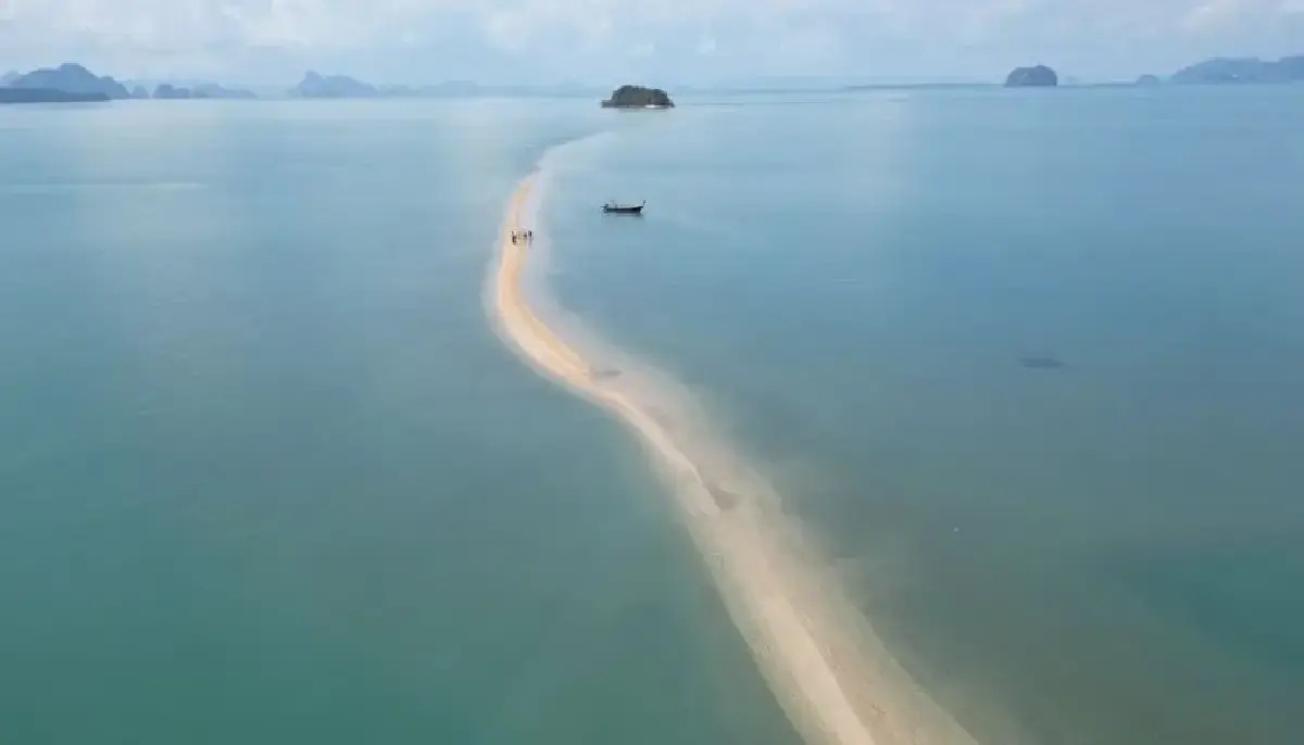 Sand bar or Dragon
