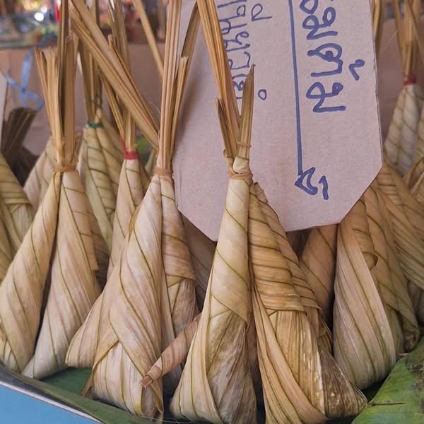 Lod Long Lae Market, Ban Bang Nu, Phang Nga