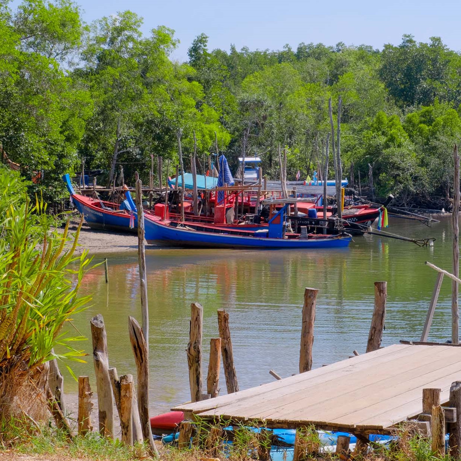 Ban Tha Din Daeng