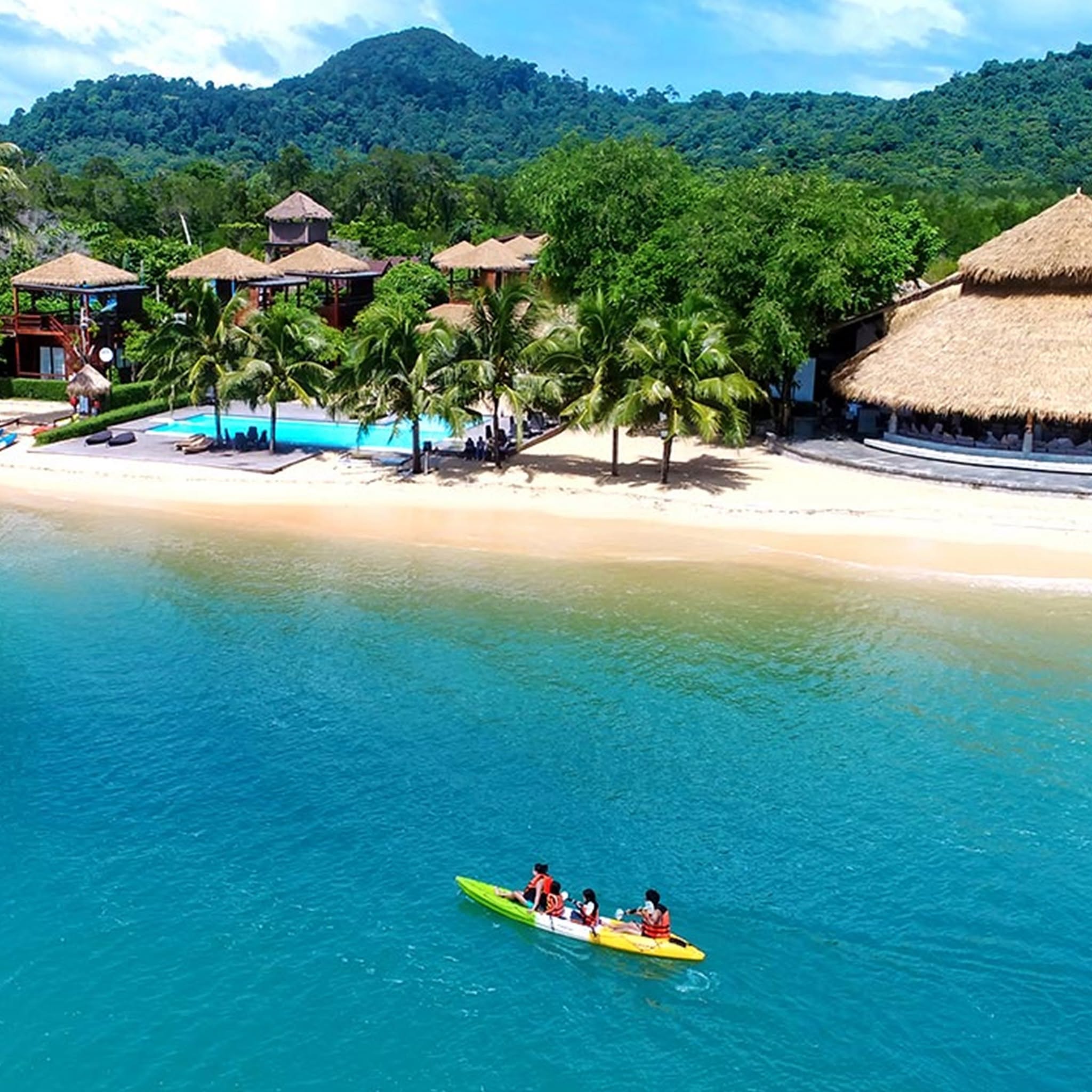 Onsen in the rainforest + Maldives vibes without the crowds = Ranong
