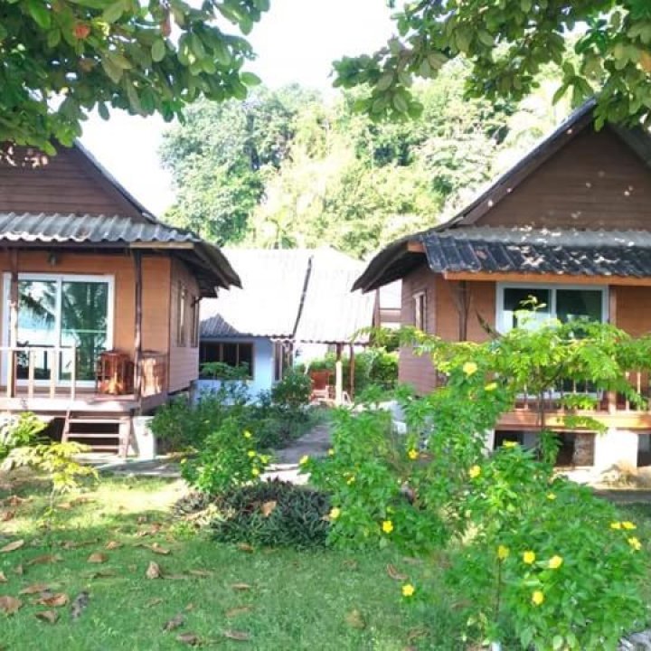  Baan Tha Khao Bungalow