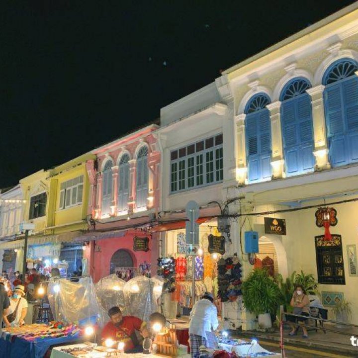 Phuket Walking Street "Lard-Yai"