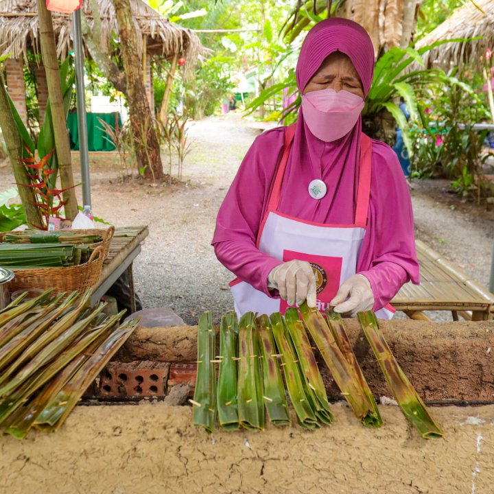 Baan Nateen Community Based Tourism Activities - Baan Nateen Homestay and Activity 1 Night 2 Days